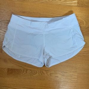Lululemon White Speed Up Short 2.5”